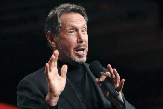 <p><b>Larry Ellison</b></p>  Oracle kurucusu Larry Ellison, kendisine konut koleksiyonu yapyor. Son olarak Malibu'da 200 milyon dolarlk evler satn ald.