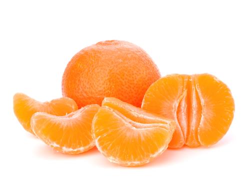 <strong>&ldquo;Gnde 2 mandalinann koruyucu etkisi&rdquo;</strong><br />    C  vitamini ierii yksek olan mandalina antioksidan etkisi ile kansere kar  koruyucu bir besindir. Gnde 2 tane tketilen mandalinann kanseri nleyici  etkileri olduu bilinmektedir.