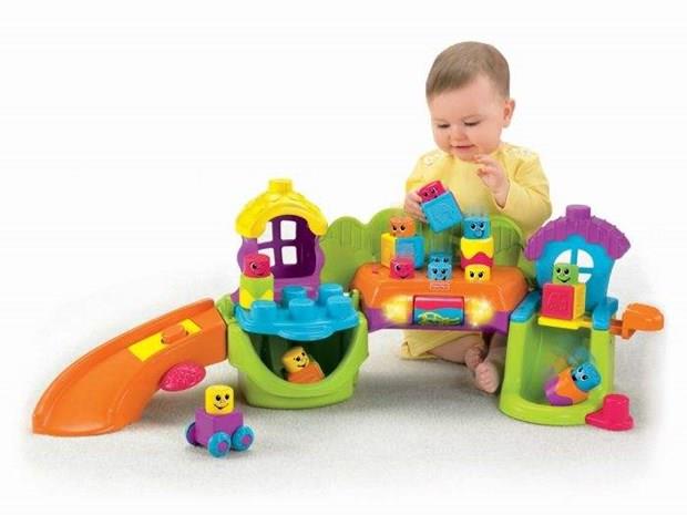 12. Oyuncaklarn sk sk ykayn  <br>    ocuunuzu klavye, kap kolu, telefonlar, hasta birinin kiisel eyalar gibi elle temas eden malzemelerle mmkn olduunca temas ettirmeyin. Bu tr nesneleri ve oyuncaklarn da sk sk dezenfekte edin.