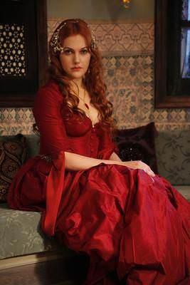 MERYEM UZERL: Annesi Alman, Babas Trk.