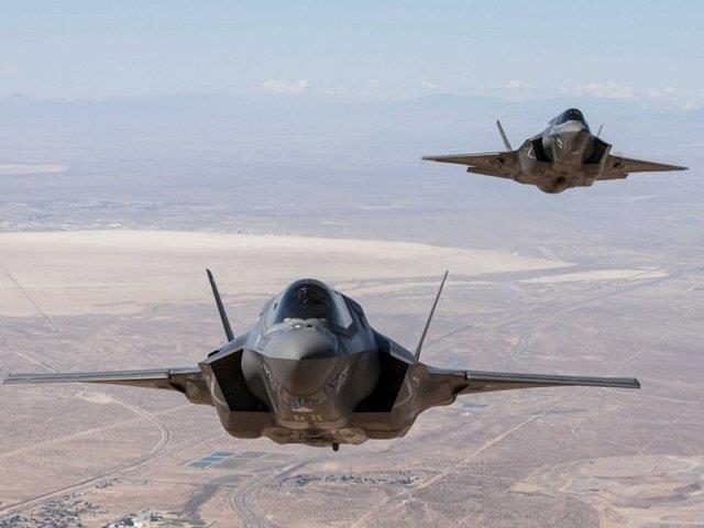 F-35 Lightning II  <br>  ABD tarafndan gelitirilen F-35 programna u ana kadar 1.5 trilyon dolar harcand. Beinci nesil sava ua olan F-35 Lightning II, gnmzde en ok korkulan sava uaklar arasnda yer alyor.
