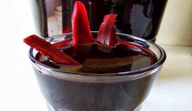 Apse, dolama, kan ban, donma, ergenlik sivilcelerinde tedavi edici etkisi vardr.