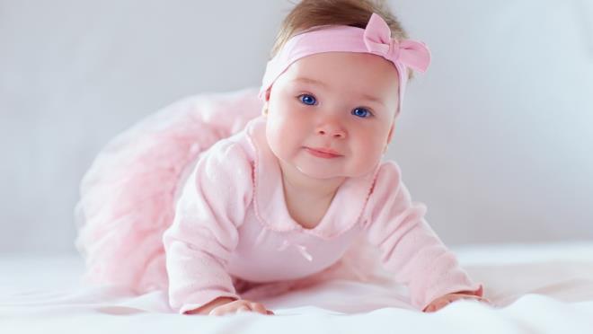 Bir nceki sonulara gre 25. srada bulunan Defne ismi, 9. sraya ykselerek en popler ilk 10 isim arasnda yer ald.