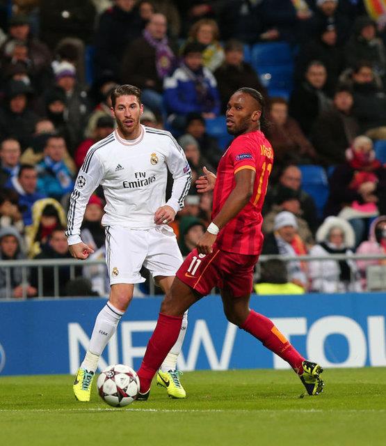 DROGBA'NIN BOMBA TERM ANISI!  <p>    Drogba: "Real Madrid ile ilk ma 3-0 kaybetmitik ve rvan stanbul&#8217;dayd. Ancak turdan umudumuzu kesmemitik. lk yary 1-0 yenik kapattk ve devre arasnda Fatih Terim beni oyundan karmak istedi..."