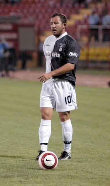 Muhabir anlar: (Atakan Kurt)<p>    &#8220;Lazio mann dnnde Sergen&#8217;e birka gn sonra oynanacak Fenerbahe derbisinin nasl olacan sordum, &#8216;Sabaha kadar oynasak biz kazanrz&#8217; dedi. &#8220;Nasl bu kadar emin olabiliyorsun?&#8217; dedim, &#8217;30 bin dolar bastm&#8217; dedi, mata iki gol att.&#8221;