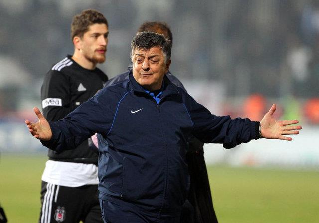 "OLUM NE OLDU? KAFAYI MI YEDN?"  <p>  Ylmaz Vural: Antalyaspor'da antrenmandayz. Burak da daha yeni A takmda oynuyor. Tabii oynatmyorum.  ok gen nk. Hucm oyuncularnn hepsi de deneyimli oyunculard. Antrenman bitti...