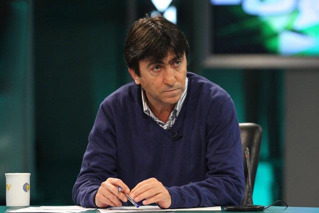 RIDVAN DLMEN: Kznca sakatl unuttum<p>    &#8220;Sezon sonu Babakanlk Kupas ma vard. Ben astmdm ve hastanede yatyordum. 12.00 gibi taburcu oldum. Tanju olak geldi, o da oynamyordu mata, &#8217;Ankara&#8217;ya gidelim mi?&#8217; dedi. &#8217;Gidelim&#8217; dedim. Matan nce stad gezerken, sylemediim bir sz yznden, G.Saray taraftarlar koro halinde bana kfretmeye balad.