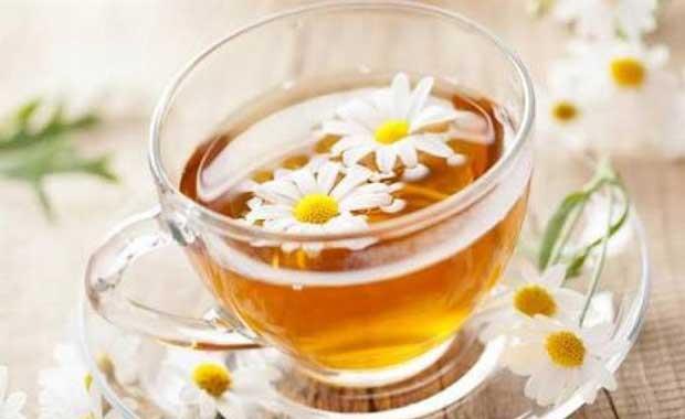 Papatya ay<br>    1 kak  papatyay suya kartrlp 10 dakika bekletilir ve yavaa iilir