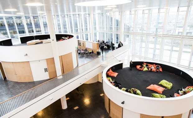 Kopenhag, Danimarka - Orestad Gymnasium