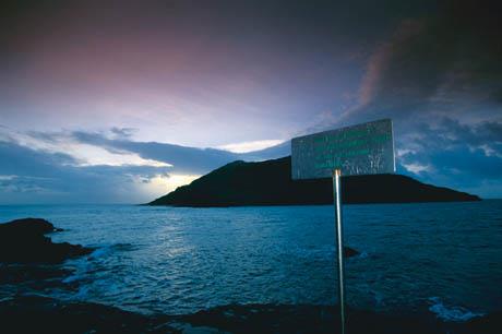 Yarmada&#8217;da yaayan kabileleri ziyaret etmek iin gnler, hatta haftalar sren bir yolculuk yapmanz ve tonlarca su depolamanz gerekiyor.
