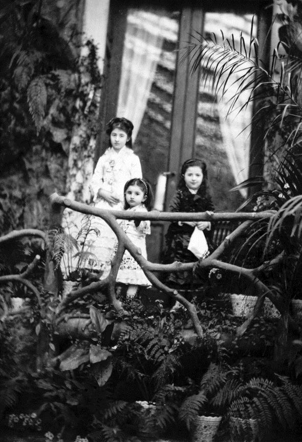 Naile Sultan ve Naime Sultan