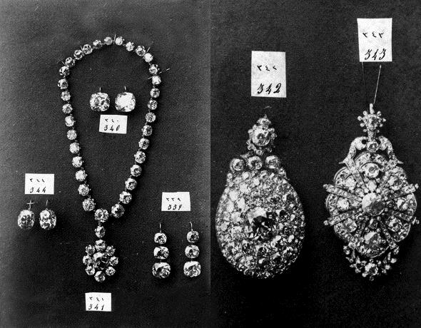 Sultana arz edilen mcevherler