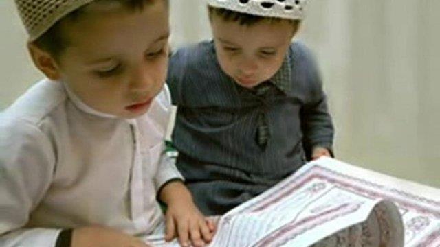 Yaknlarna (akrabalarna) yardm ederler. / Bakara-177