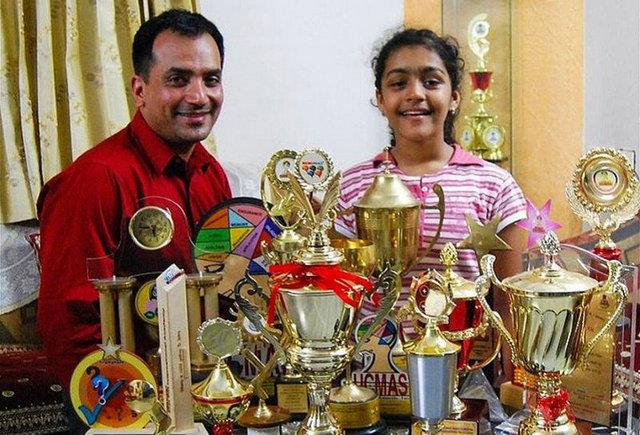 2010 ylnda 11 yandayken katld dnya mental matematik ampiyonasn kazanan en gen kii oldu. Bununla da kalmayp o tarihe kadar tm sorulara doru cevap veren tek yarmac nvann kazand.