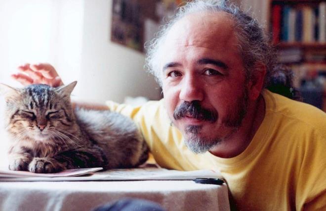 Gkhan Akura seti...  <br>  Cemal Nadir leli 70 yl olmu. Ama kendinden sonra gelen karikatristler zerindeki etkileri ok gldr. Ne yazk ki hl btn almalarn toplayan bir yayn yaplamad.