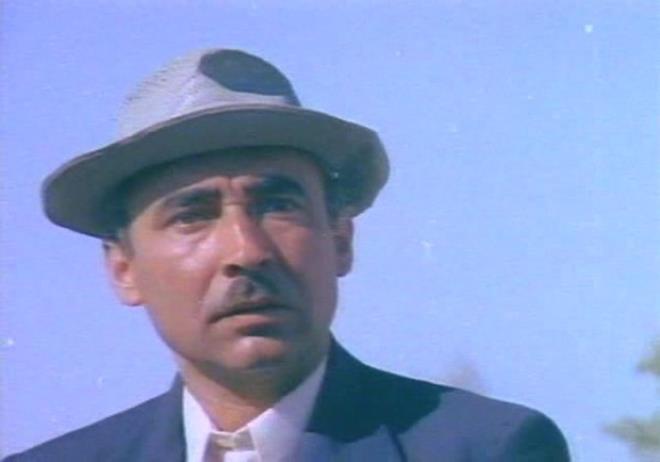 ENER EN<br>  AANIN POHUNUN STNE POH OLUR M?  <br>  &#8216;St Kardeler&#8217;, &#8216;Tosun Paa&#8217;, &#8216;Davaro&#8217;, &#8216;Zrt Aa&#8217; filmleri kadar filmlerinde canlandrd karakterler de mehur oldu. &#8216;Ziver&#8217;, &#8216;Maho Aa&#8217;, &#8216;Badi Ekrem&#8217;...