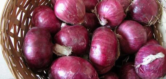 Ayaklarda, ellerde, bacaklarda, karnda ve gste imelere kar soan suyu imek etkili bir yntemdir. Gnde 3 kez yemekten nce 1 yemek ka soan suyu iin.