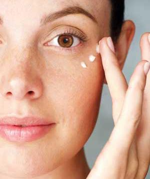 Yz bakm rnlerinizi, topak halinde tek bir yere srmek yerine kk noktalar eklinde srn.