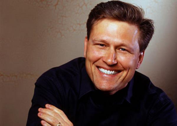 13. David Baldacci (15 milyon dolar)