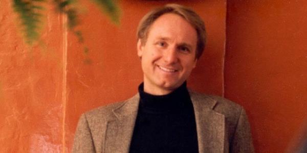 9. Dan Brown (22 milyon dolar)
