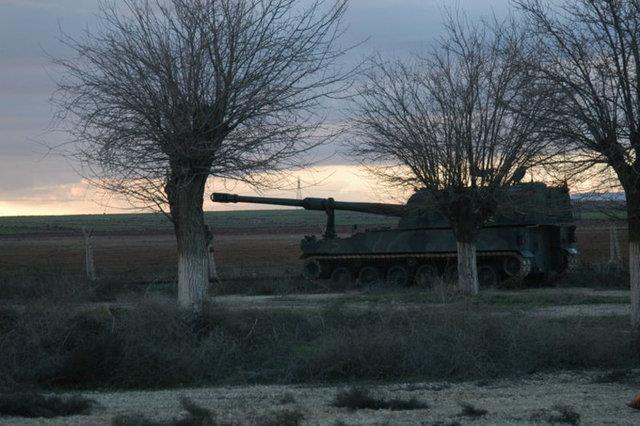 -NATO standard her cins 155 mm obs mhimmatn kullanabilen Frtna, 48 adet mhimmat tayor.