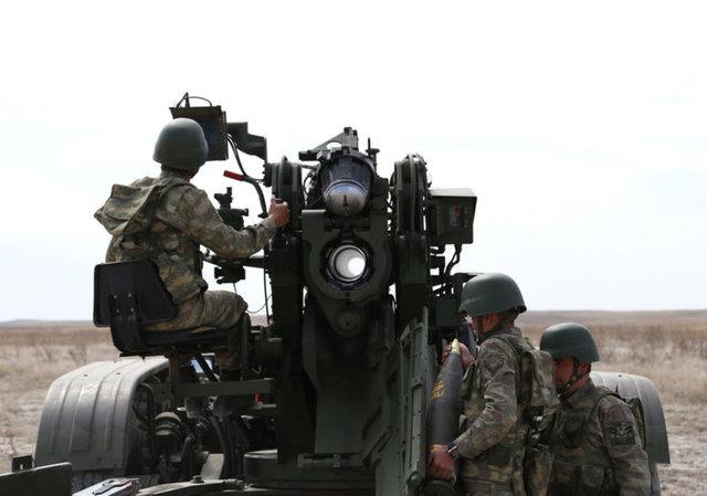 -Navigasyon sistemiyle konum tespiti yapp, at komutlarn hesaplayabilen otomatik namlu ynlendirme sistemiyle kendisini hedefe ynlendirebiliyor.