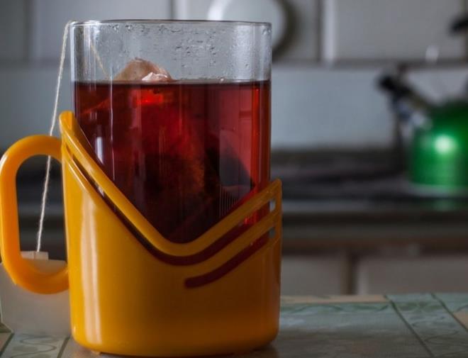 11. Enerji arttrr: Yksek kafein ierii olan dier ieceklere gre siyah ayda bulunan dk kafein oran kan akna yardmc olurken, beyin fonksiyonlarn da glendirir. Ayrca metabolizma ve solunum sistemiyle kalp ve bbrekleri de uyarr.