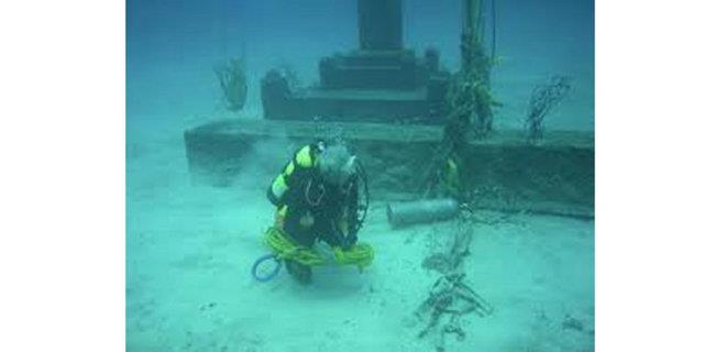 zlm Naacal Tabletleri'ndeki anlatmlar, Msr Uygarl'nn hiyerogliflerinden elde edilen bilgiler, Maya yaztlar, efsaneleri ve ilahilerinde de Msrl rahibin anlattklarn dorular bilgiler mevcuttur. Jeolojik kant olarak da, Kuzey Atlantik Okyanusu'nun dibi ve yatann biimi gsterilebilir...