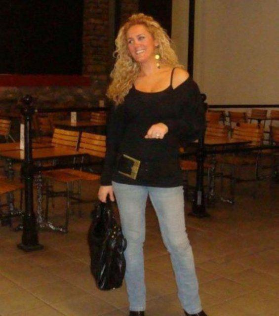 Evlendi, Davies soyadn ald ve yurtdna yerleti.