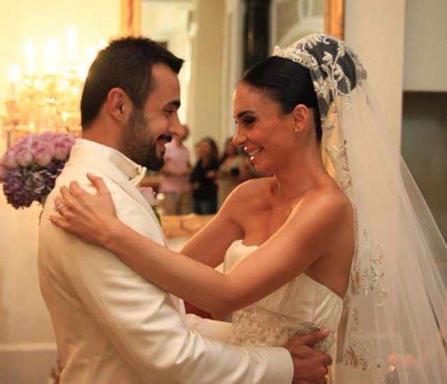 2012 ylnda hayatn alar Kl ile birletiren Payende izmeci, kendi tasarm olan Agraf anta'nn ilk koleksiyonunu bu yl sata kard.