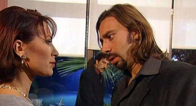 1999 ylnda evrilen Ylan Hikayesi adl diziyle k yapan ve tannan sanat, bir sre TRT ve zel tv kanallarnda sunuculuk yapt.