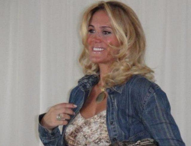 Aydn aradan geen zaman iinde TV sektrnden uzaklat.