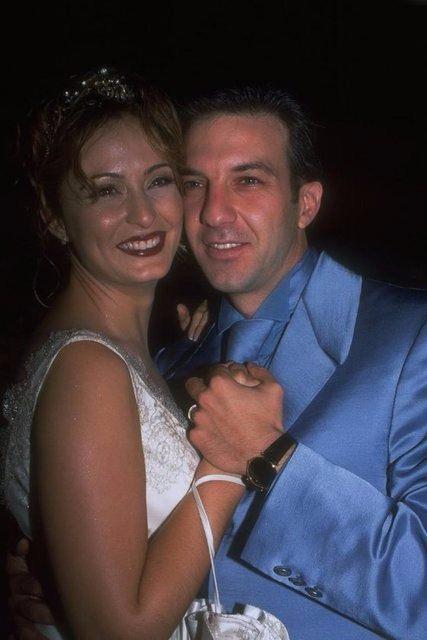 Barol paylaan iki oyuncu arasndaki iliki ksa srede aka dnt ve Kaan Girgin, Ceyda Dvenci ile ikinci kez nikah masasna oturdu.