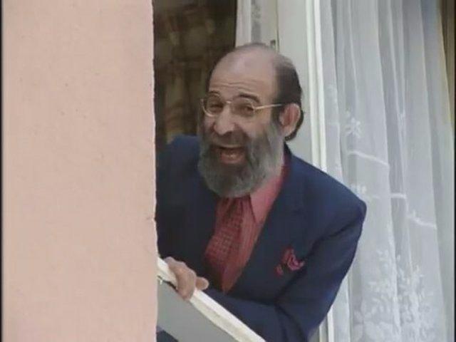 Atatrk Eitim ve Aratrma Hastanesi&#8217;ndeki AMATEM&#8217;de tedavi gren usta oyuncunun, 12 Kasm&#8217;da hastaneye yatt ve youn bakmdaki tedavisinin srd renildi.