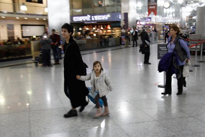 Olduka bydkleri grlen ikizleri Toprak ile Maya&#8217;nn hareketli halleri gzlerden kamad.