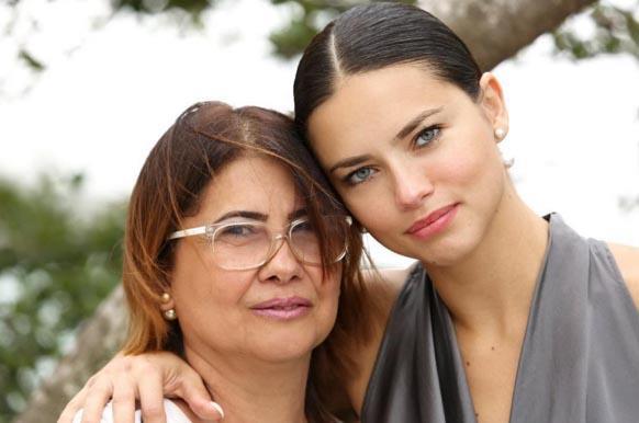 Adriana Lima'nn annesi