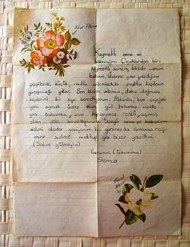 aktrmadan, sevdiin kiinin montunun cebine ak mektubu koymak.