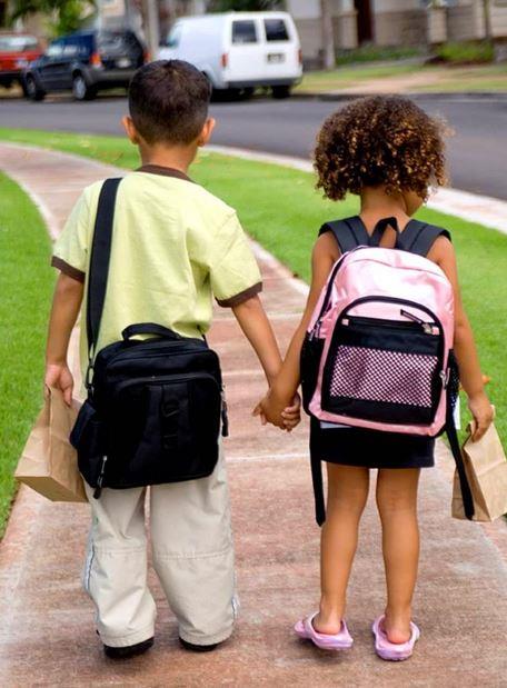 Okuldan birlikte dnmek.