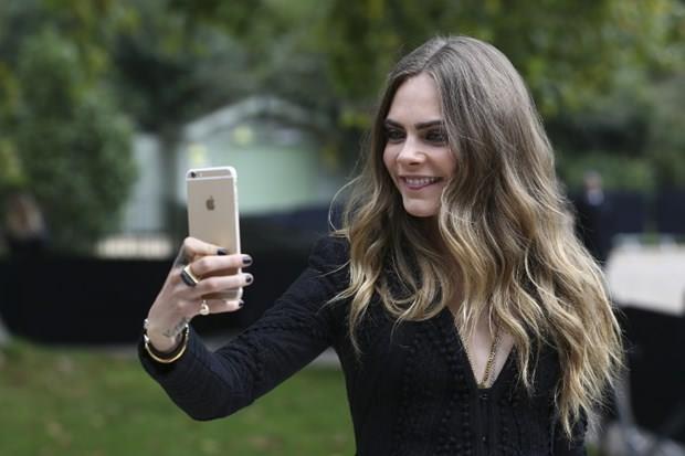 Yeni iPhone modellerinin ekranlar dokunmatik olmayabilir.