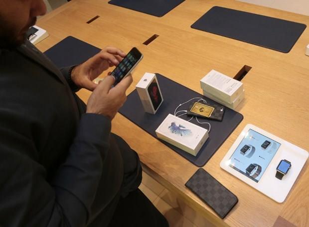 Apple yllar sonra 1GB RAM'den vazgeti ve iPhone 6S modelleri zerinde 2GB RAM zelliini kulland.