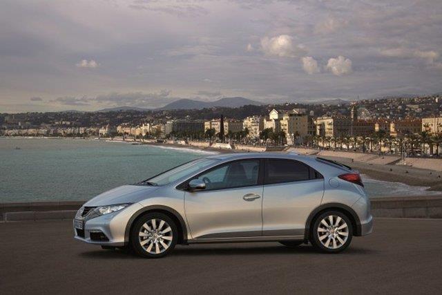 <p>23 Honda Civic Hatchback 1.6 Sport 120HP</p>  <p>Yakt tipi: Dizel</p>  <p>Ortalama yakt Tketimi(100km): 4.5 litre</p>