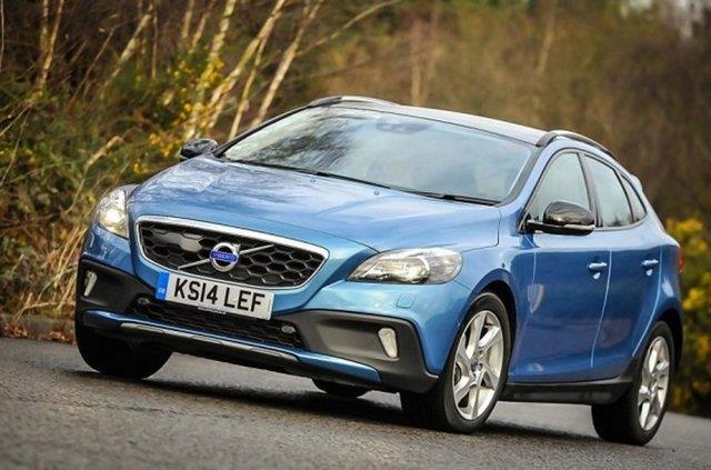 <p>22 Volvo V40 Cross Country 1.6 D2 115HP</p>  <p>Yakt tipi: Dizel</p>  <p>Ortalama yakt Tketimi(100km): 4.4 litre</p>