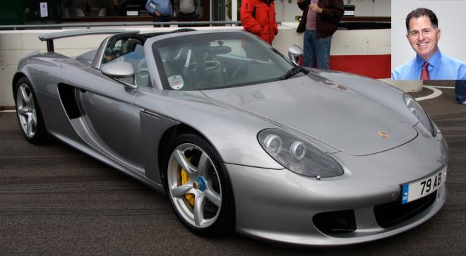 Dell'in kurucusu ve CEO'su Michael Dell de birok otomobile sahip. Bunlar arasnda artk retilmeyen Hummer H2 de bulunuyor. Favorisiyse Porsche Carrera GT.