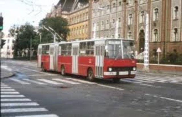 1979 - ETT filosuna Macar yapm ilk krkl otobsler (Ikarus) katld.