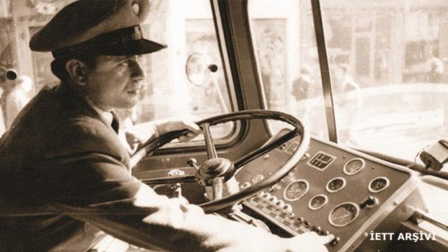 1960 - Barollerini Ayhan Ik ve Trkan oray'n paylat "Otobs Yolcular" filminde rol alan ETT fr