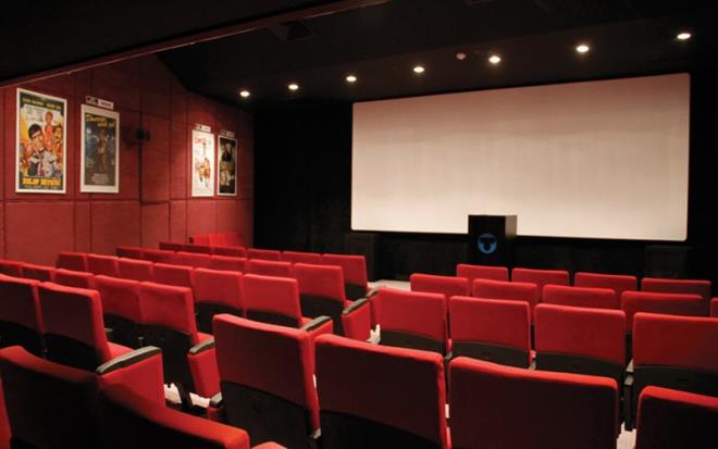 Trkiye'deki sinema salonlarnda bu hafta ikisi yerli 6 film vizyona girecek.