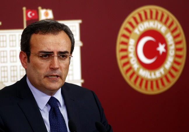 Kltr ve Turizm Bakan Mahir nal bir ocuk babasdr.