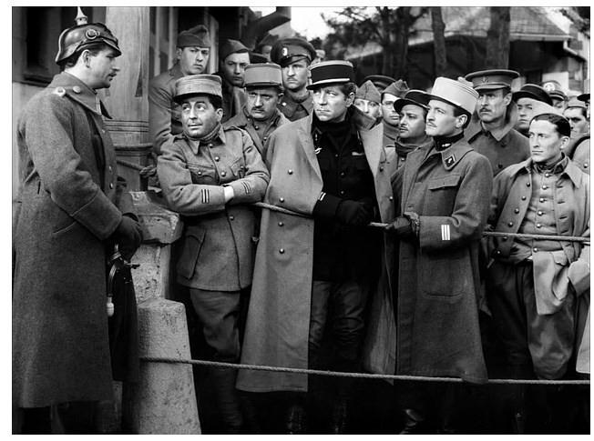 8. 1939 ylnda, La Grande illusion (Harp Esirleri) Franszca evrilmi olmasna ramen,"En yi Yabanc Film" dalnda deil de "En yi Film" dalnda aday gsterilmi ilk filmdir.