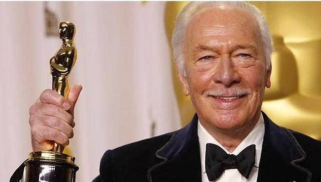 20. Christopher Plummer 82 yandayken rol ald Beginners filmi ile En yi Yardmc Erkek Oyuncu daln kazanarak "Oscar dl sahibi en yal kii" unvann da ele geirdi.