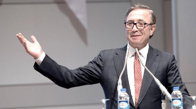 Akfen Holding&#8217;in kurucusu Hamdi Akn daha nce de listedeydi ancak 2016&#8217;da ilk kez milyar dolarlk servet rakamna ulat.